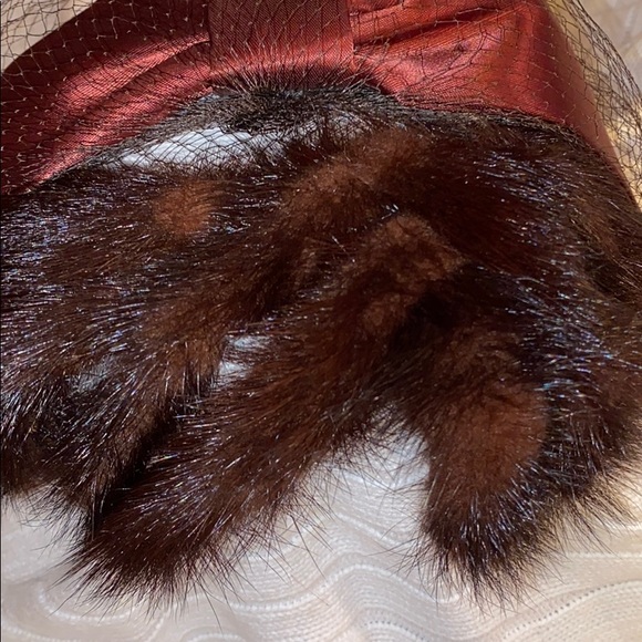 Mink/PillBox Type Hat with Netting Vintage - Picture 5 of 7